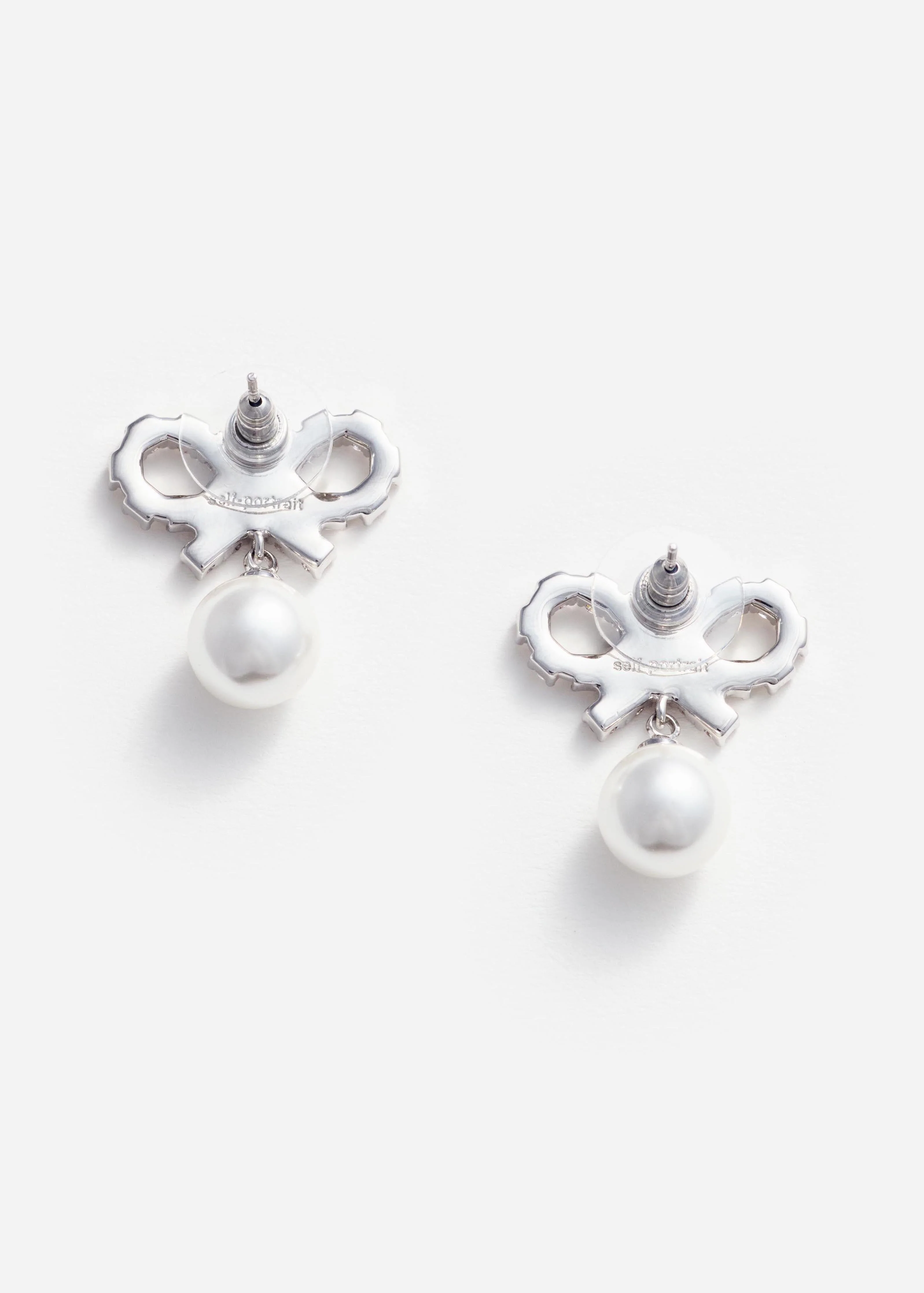 Micro Bow Pearl Earrings - Image 3