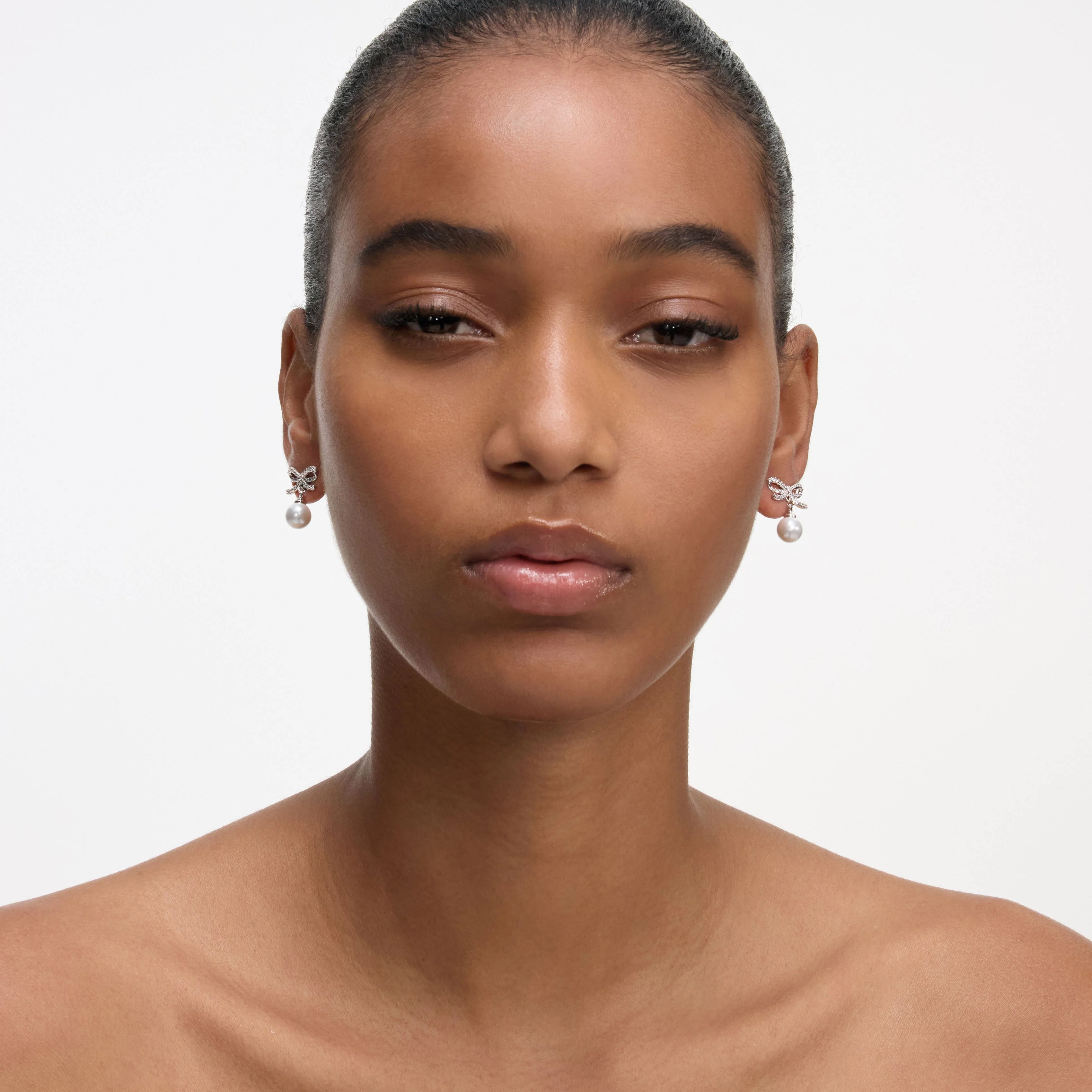 Bow Pearl Earrings - Image 4