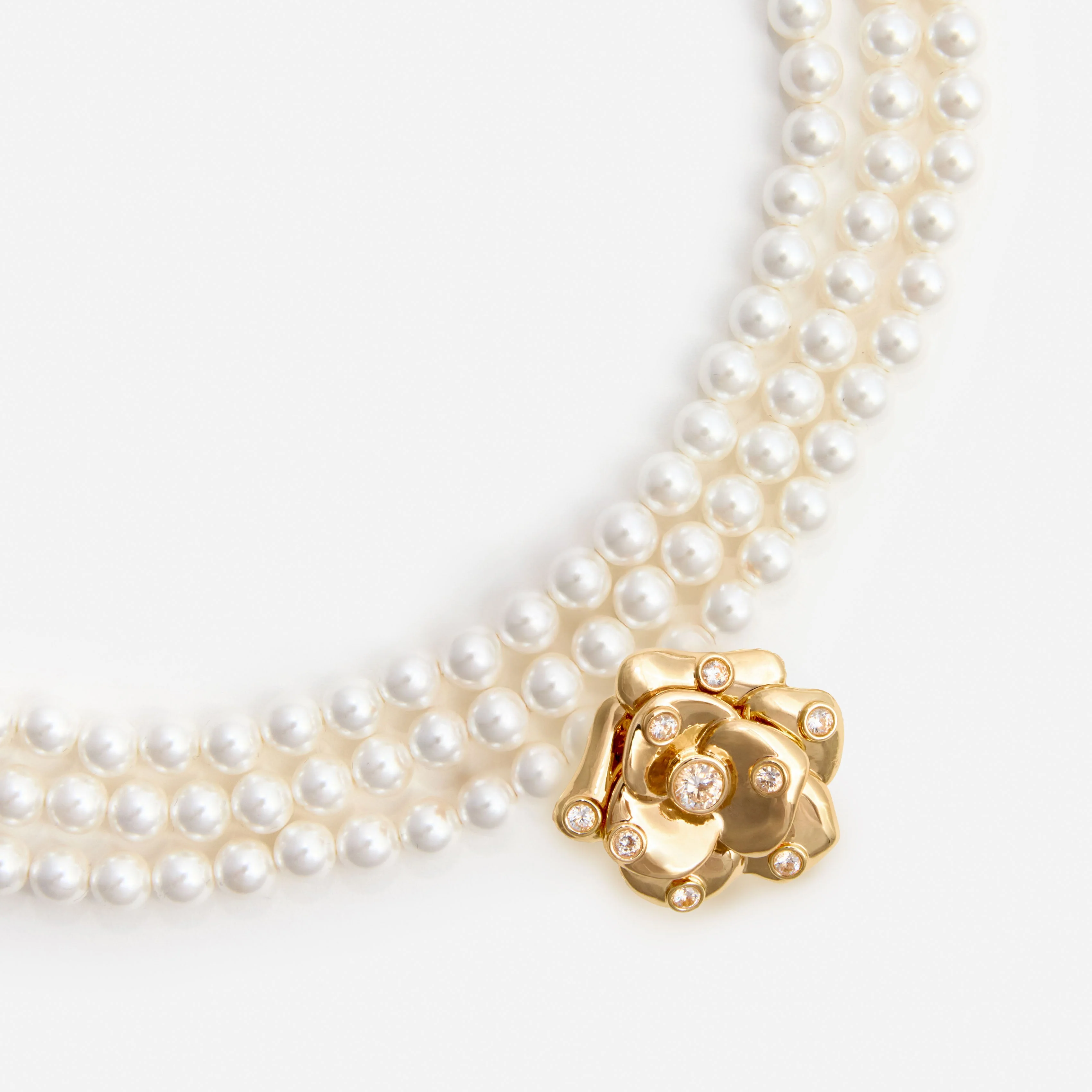 Gold Flower Pearl Choker - Image 3
